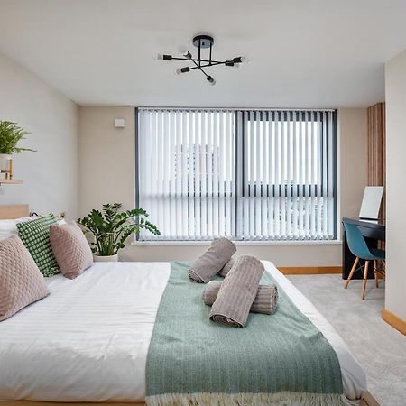 Leeds Most Stunning Penthouse! - Sleeps 8 Apartment Exterior photo