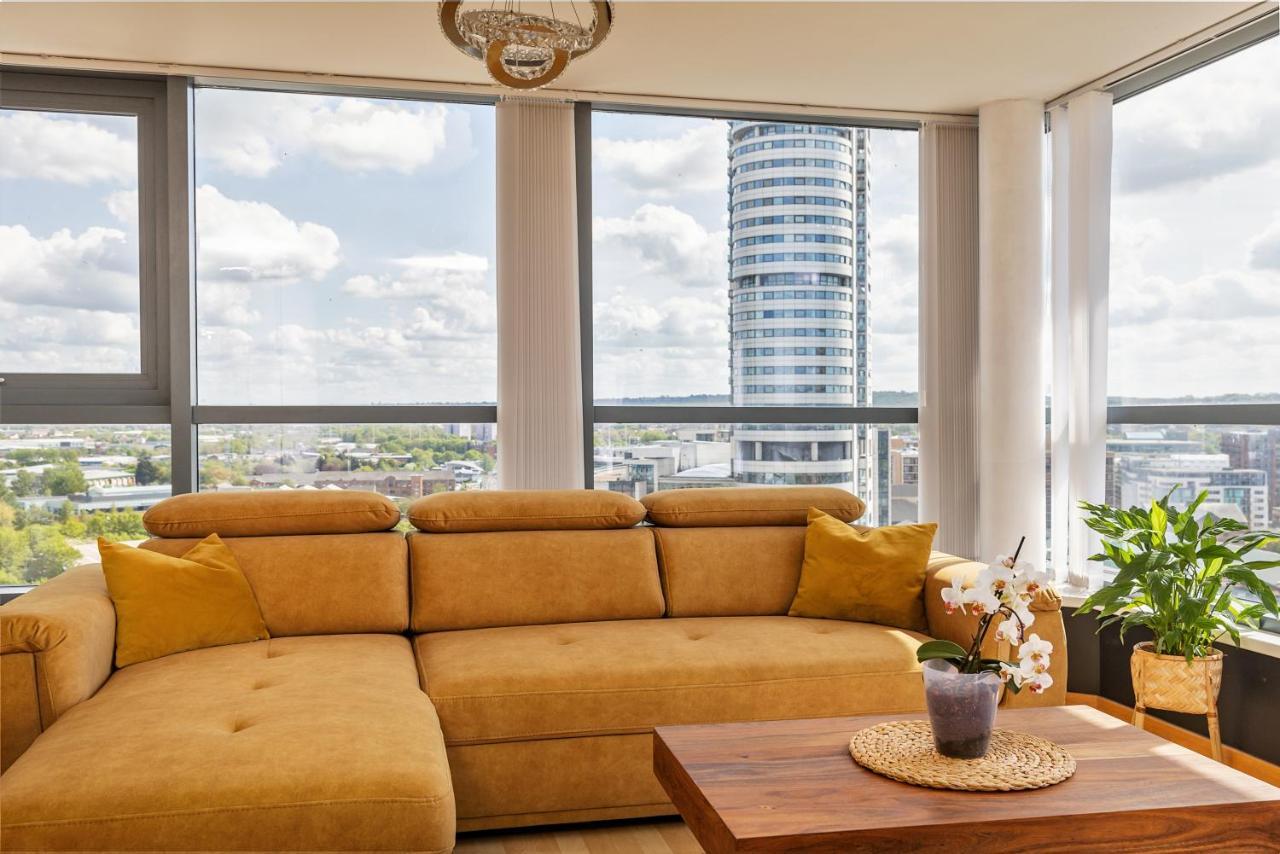 Leeds Most Stunning Penthouse! - Sleeps 8 Apartment Exterior photo