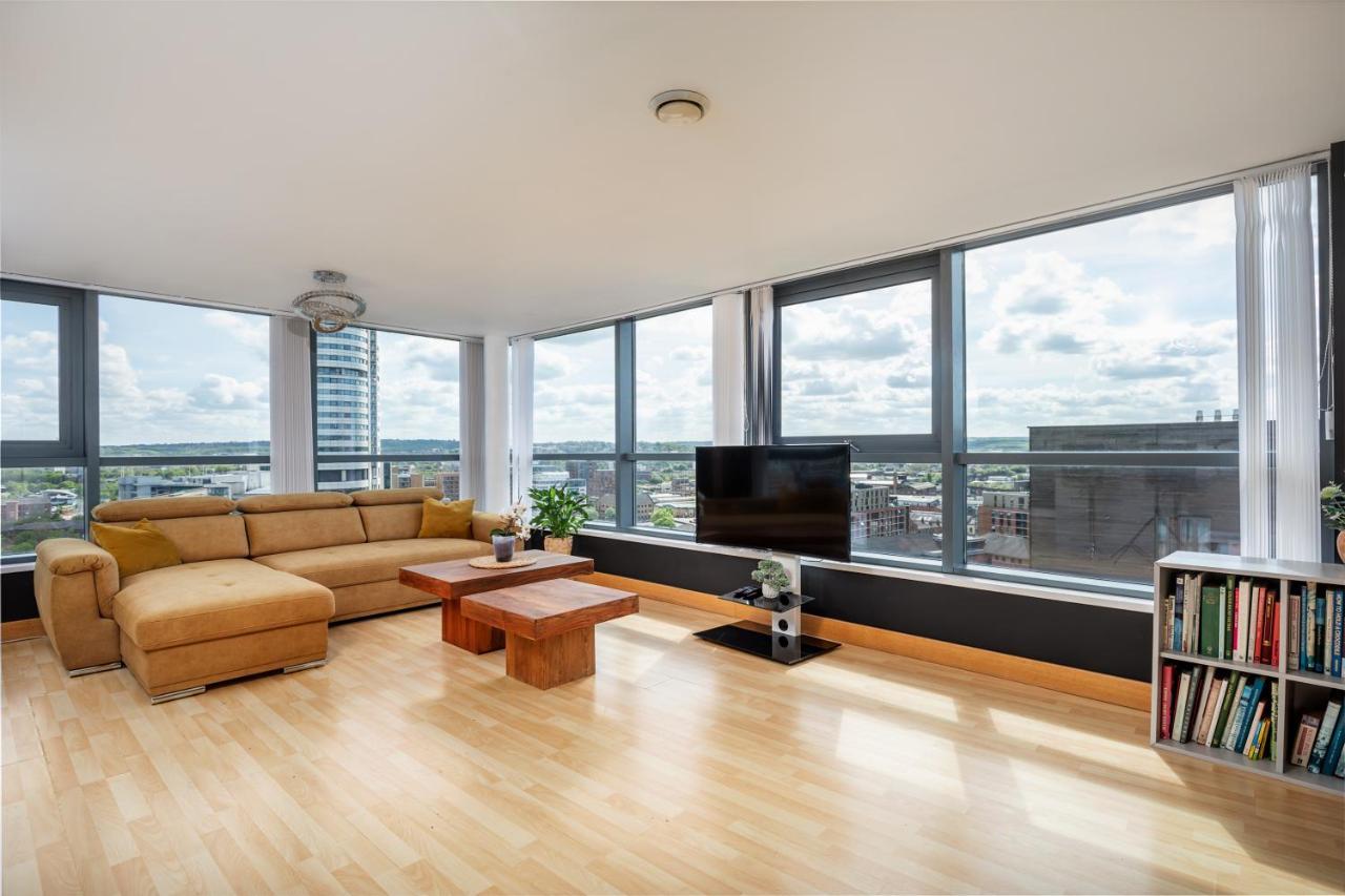 Leeds Most Stunning Penthouse! - Sleeps 8 Apartment Exterior photo