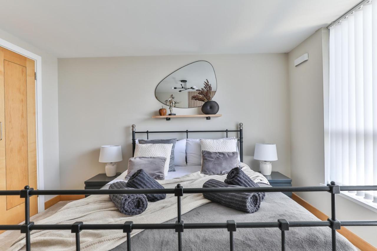 Leeds Most Stunning Penthouse! - Sleeps 8 Apartment Exterior photo